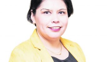 Los cambios que la pandemia generó en el mercado laboral. Karin Bravo Fray – Univ. San Sebastián.